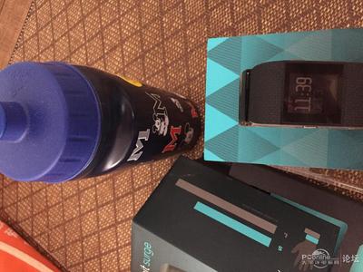 世界顶级的运动手表Fitbit surge 几乎全新转走_二手数码论坛_太平洋电脑网产品论坛 该帖子正在审核中